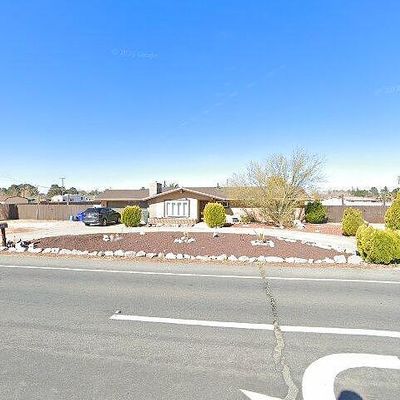 13464 Kiowa Rd, Apple Valley, CA 92308