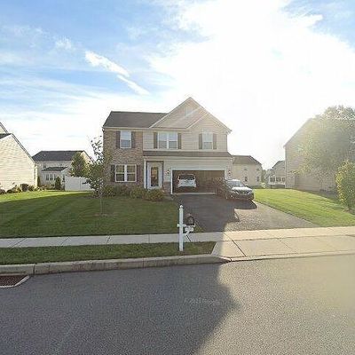 135 Chalet Rd, Gilbertsville, PA 19525