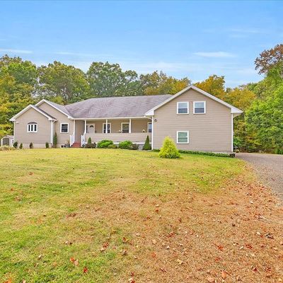 135 Training Hill Rd, Middletown, CT 06457