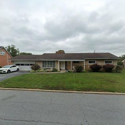 13532 Donnybrook Dr, Hagerstown, MD 21742