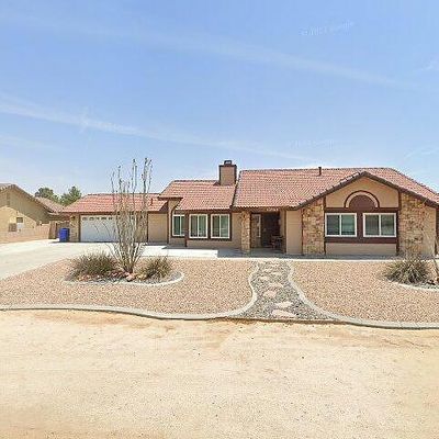 13563 Ivanpah Rd, Apple Valley, CA 92308