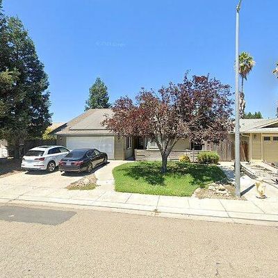 1359 Novell Dr, Ripon, CA 95366