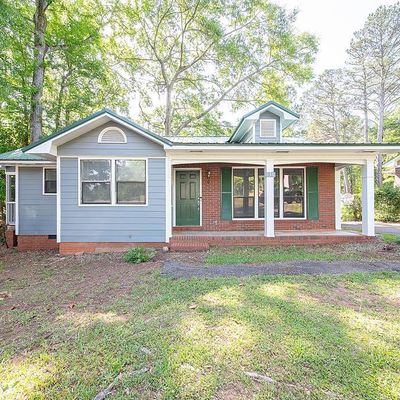 136 Carriage Ln, Pine Mountain, GA 31822