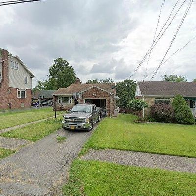 136 E Edison Ave, New Castle, PA 16101