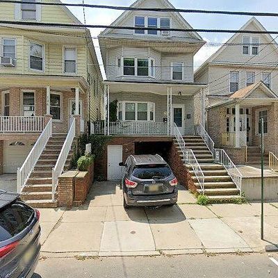 136 W 28 Th St, Bayonne, NJ 07002