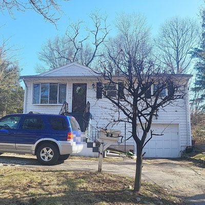 136 Wood Ave, Iselin, NJ 08830