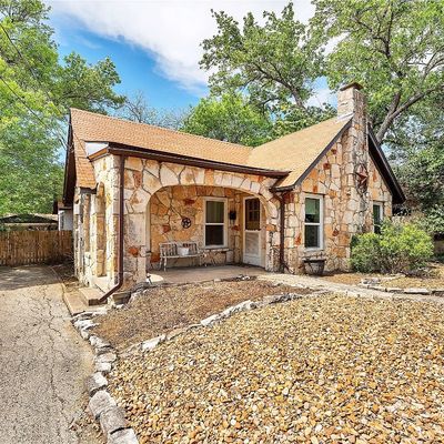 1360 Stonewall St, New Braunfels, TX 78130