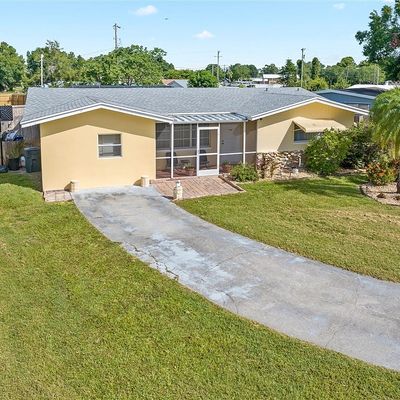 1365 Washington Dr, North Fort Myers, FL 33917