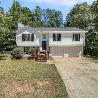 137 Panther Ct, Hoschton, GA 30548