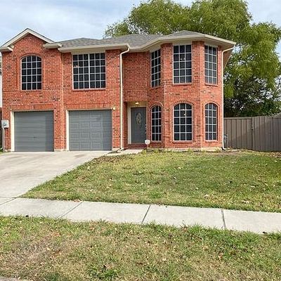 1371 Honeysuckle Ln, Lewisville, TX 75077