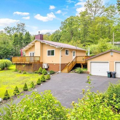 138 Kittatinny Dr, Bushkill, PA 18324