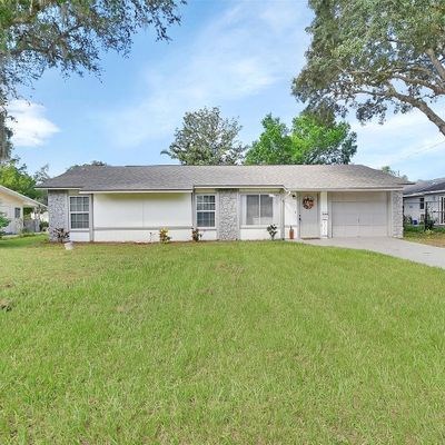 1380 2 Nd Ave, Deland, FL 32724