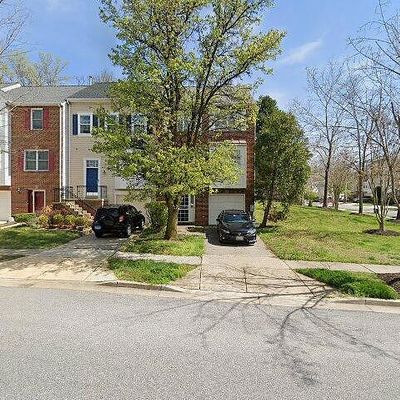 13818 Gullivers Trl, Bowie, MD 20720