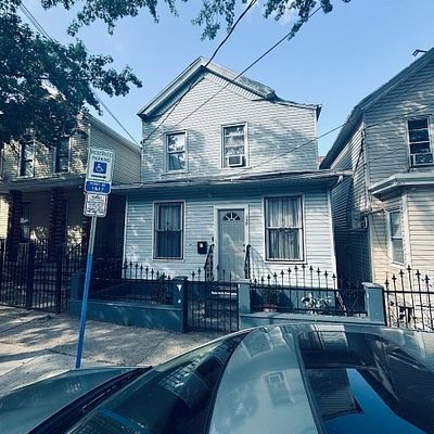 139 4 Th Ave, Newark, NJ 07104