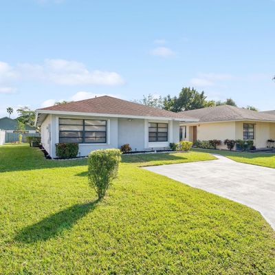 1390 Summit Run Cir, West Palm Beach, FL 33415