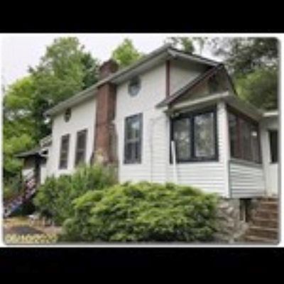 13 S Lake Dr, Patterson, NY 12563