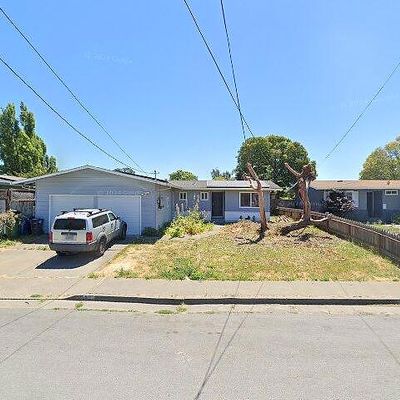 14 Burlington Dr, Petaluma, CA 94952