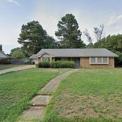 14 Palm Dr, Texarkana, TX 75503