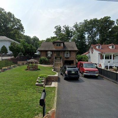 14 South Dr, Woodland Park, NJ 07424