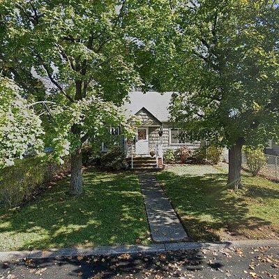 14 Sycamore Dr, Belleville, NJ 07109