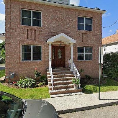 14 Vine St, Bloomfield, NJ 07003