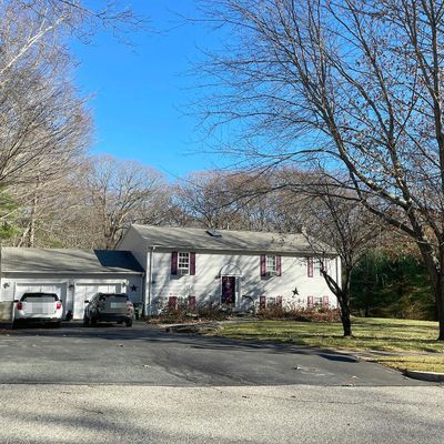 14 Walker Ln, Coventry, RI 02816