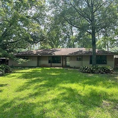 125 Oakcrest Dr, Lumberton, TX 77657