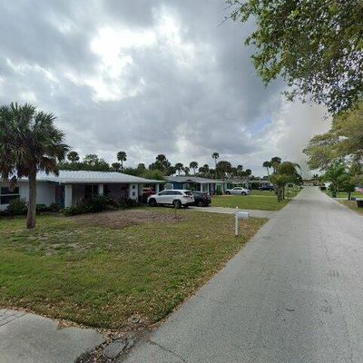 125 W Park Ln, Cocoa Beach, FL 32931