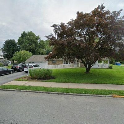 125 Whiteland Ave, Downingtown, PA 19335