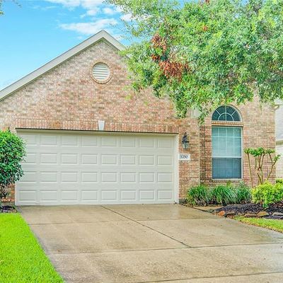 1250 N Riviera Cir, Pearland, TX 77581