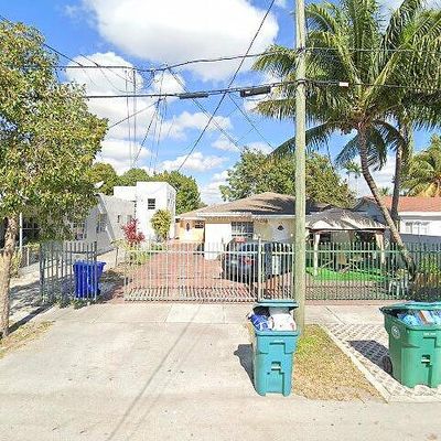 1251 Nw 27 Th St, Miami, FL 33142