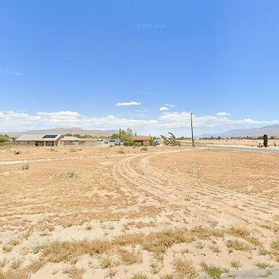 12513 Clallam Rd, Apple Valley, CA 92308