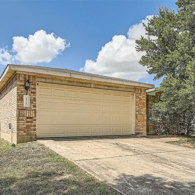 126 Salado Dr, Kyle, TX 78640