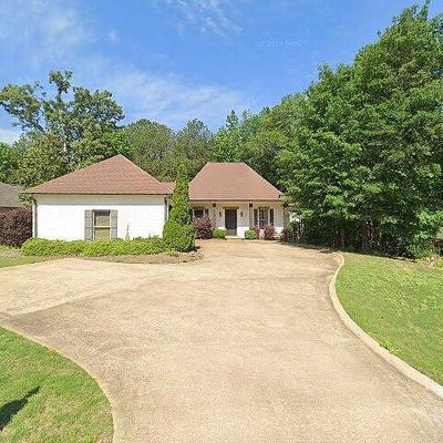 127 Autumn Hills Dr, Tupelo, MS 38801