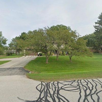 12706 N Maple Crest Ln, Mequon, WI 53092