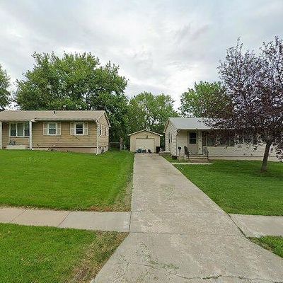 12712 C St, Omaha, NE 68144