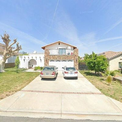 12784 Fairway Rd, Victorville, CA 92395