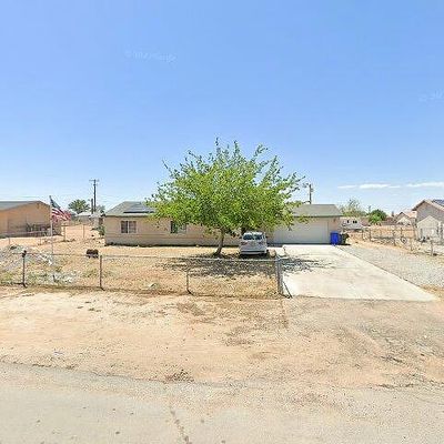 12780 Lakota Rd, Apple Valley, CA 92308