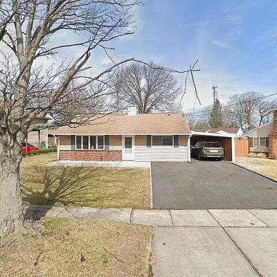 128 Winthrop Rd, Edison, NJ 08817