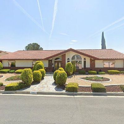 12807 Fairway Rd, Victorville, CA 92395