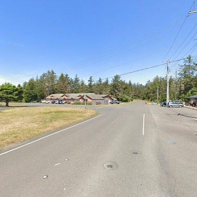 1289 Boulevard Sw, Ocean Shores, WA 98569