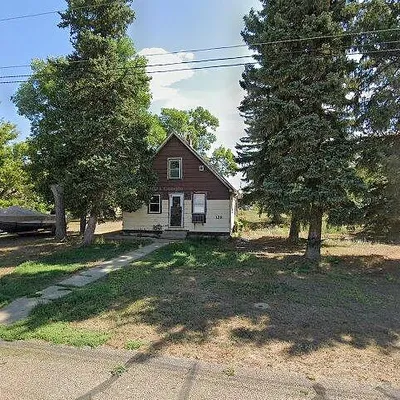 129 2 Nd Ave Ne, Golden Valley, ND 58541