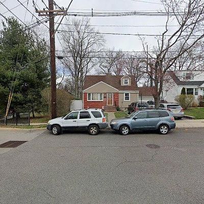 129 W Magnolia Ave, Maywood, NJ 07607