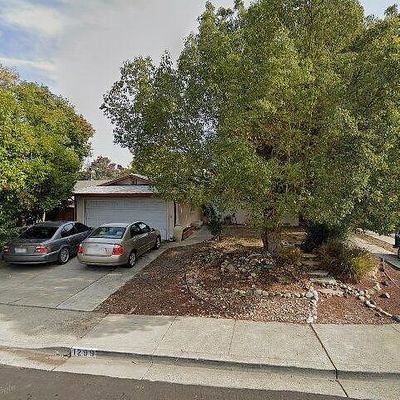 1299 Devonshire Dr, Vacaville, CA 95687