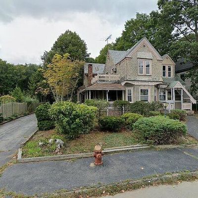 13 Chester St, Taunton, MA 02780