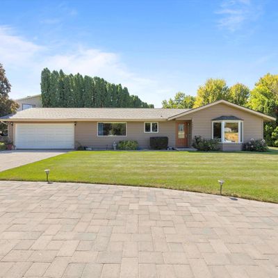 1301 Scenic Dr, Prosser, WA 99350