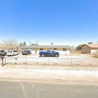 13014 Algonquin Rd, Apple Valley, CA 92308