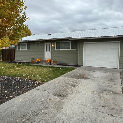 1303 Aspen Dr, Riverton, WY 82501