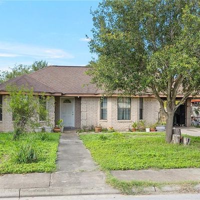 1305 E Azalea Ave, Hidalgo, TX 78557