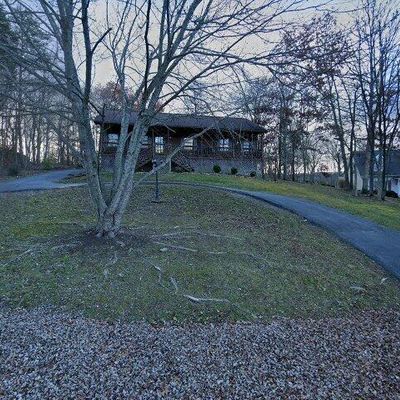 1307 Forester Rd, Clifton Forge, VA 24422